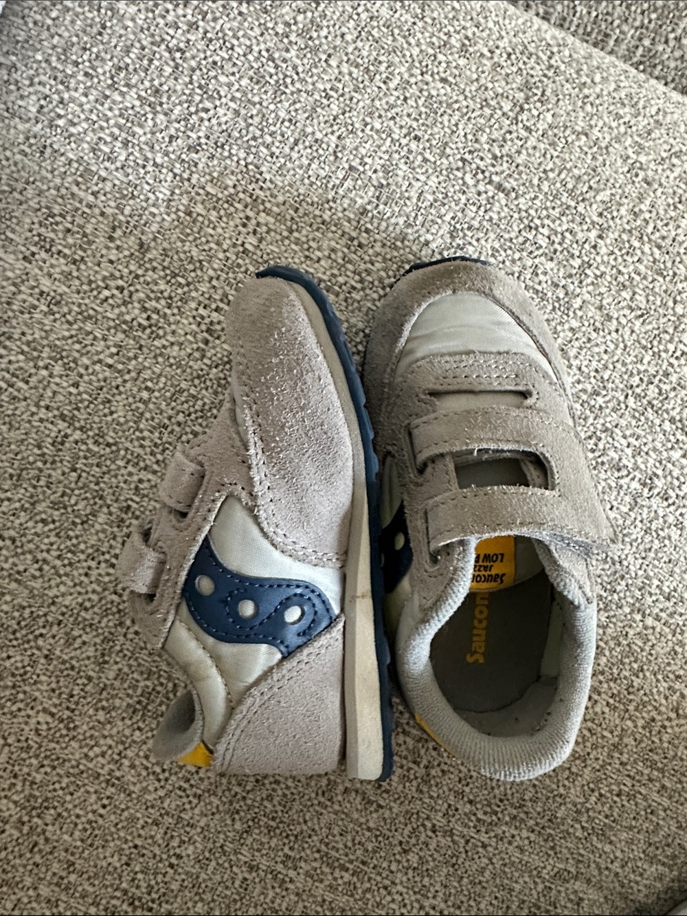 Baby/Toddler Velcro Saucony sneakers